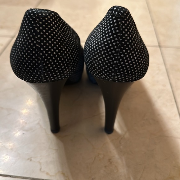 Spanish designer Jaime Mascaro black platform peep toe pumps in size 7.5 - Picture 3 of 4